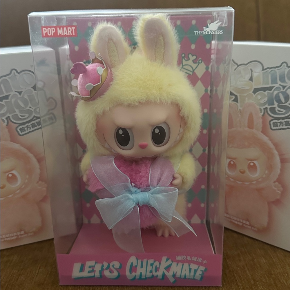 Labubu limited edition 100% authentic - Picture 2 of 2